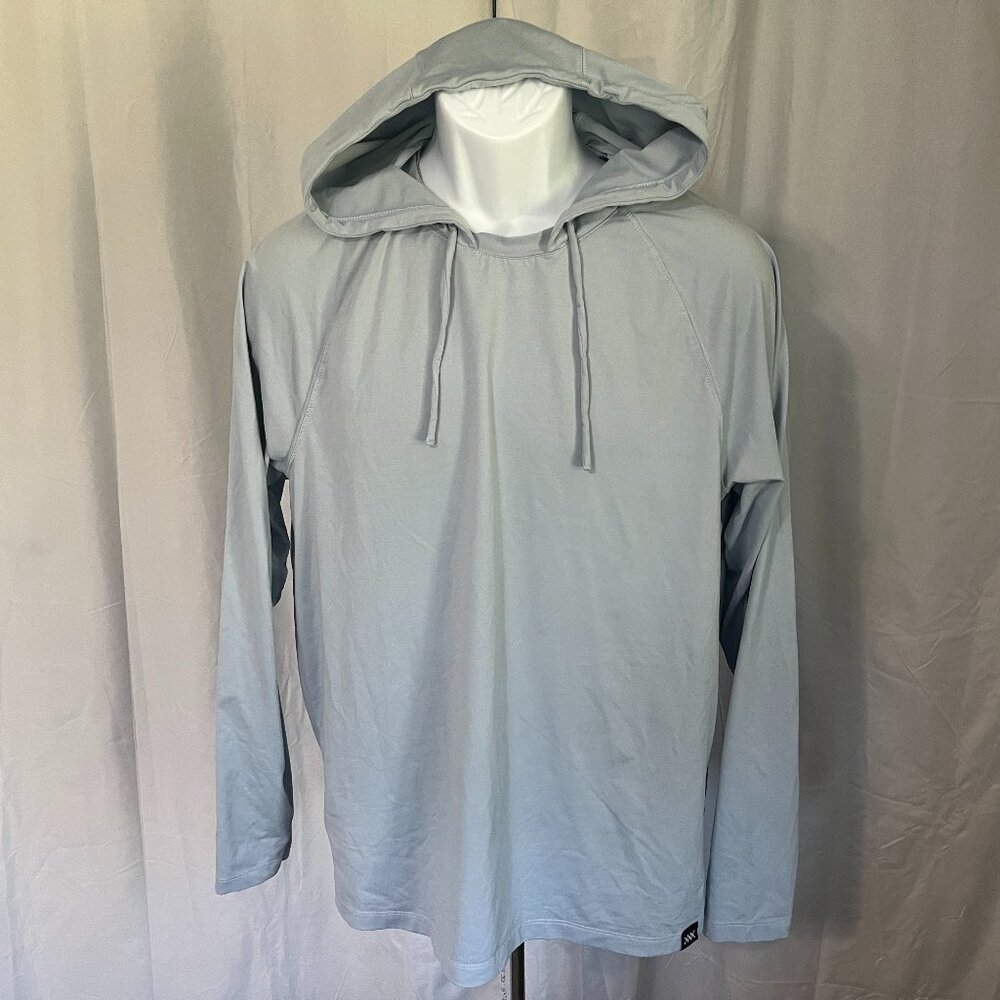 Rhone Men’s Light Blue Performance Hooded Shirt M EUC 🏃‍♂️ Activewear 🔥